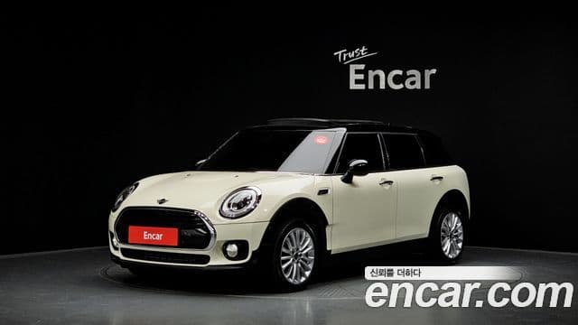 MINI Cooper Clubman 1