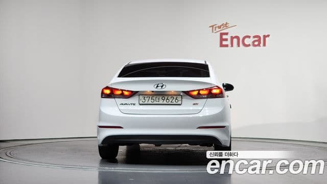 Hyundai Avante AD 4