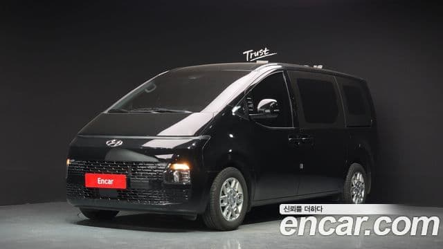 Hyundai Staria — 1