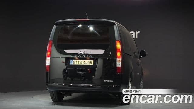 Hyundai Staria 3