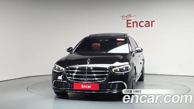 Mercedes-Benz S-Class W223 2