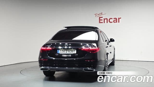 Mercedes-Benz S-Class W223 3