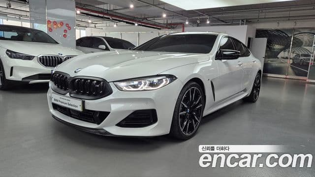 BMW 8 Series (G15)