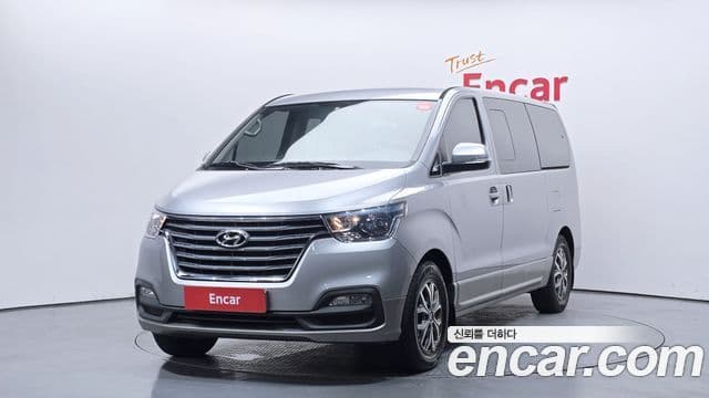 Hyundai The New Grand Starex
