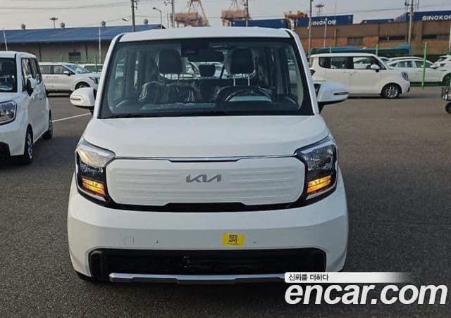 Kia The New Kia Ray 1