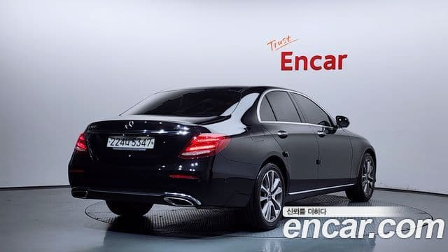 Mercedes-Benz E-Class W213 2