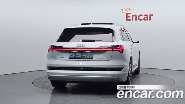 Audi e-tron 4