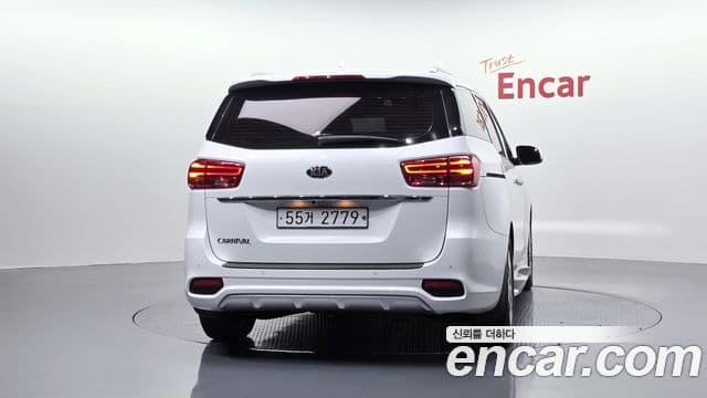 Kia The New Carnival 4