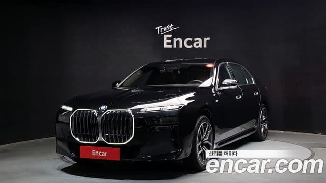 BMW 7 Series (G70)