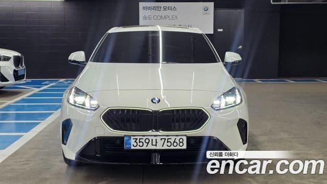 BMW 1 Series (F70) 3