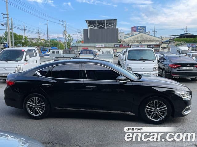 Hyundai Grandeur IG 4