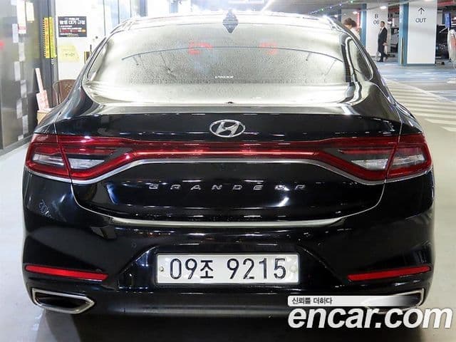 Hyundai Grandeur IG 3