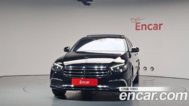 Mercedes-Benz E-Class W213 3
