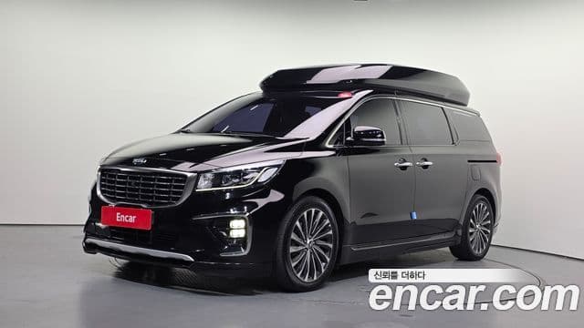 Kia The New Carnival — 1