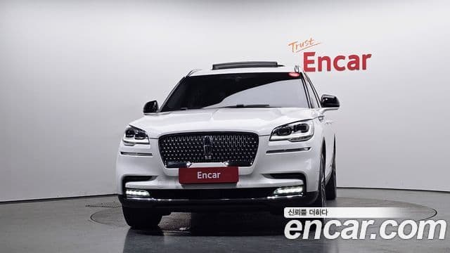 Lincoln Aviator 2nd Gen 3