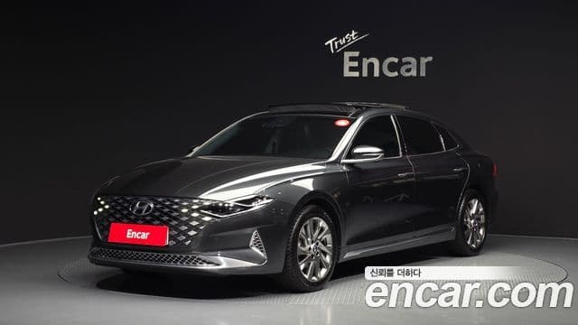 Hyundai The New Grandeur IG Hybrid 1