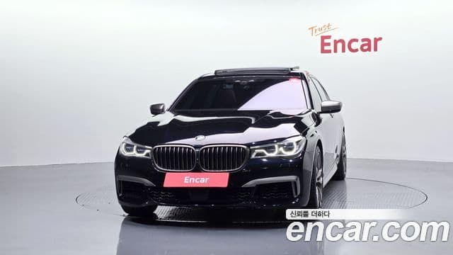 BMW 7 Series (G11) 3