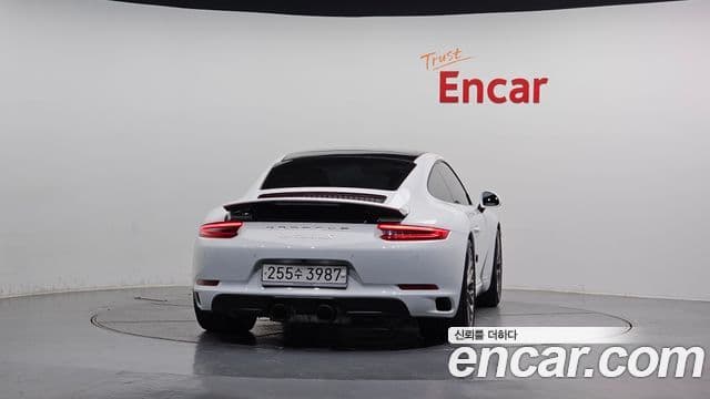 Porsche 911 4