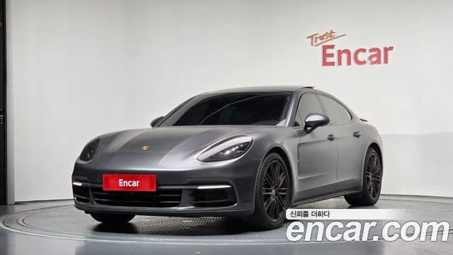 Porsche Panamera (971) 1