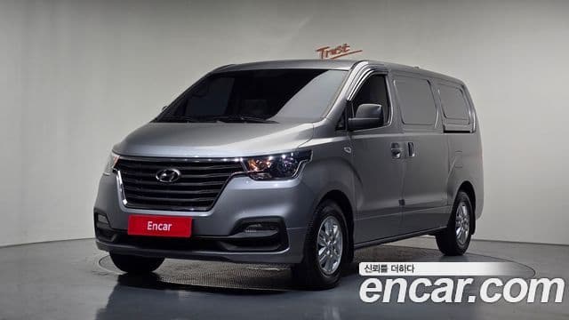 Hyundai The New Grand Starex
