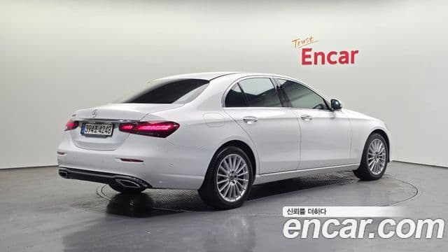 Mercedes-Benz E-Class W213 2