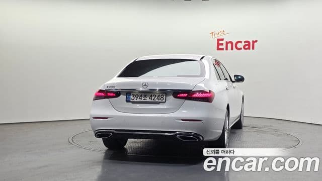 Mercedes-Benz E-Class W213 4