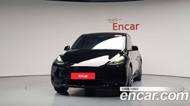 Tesla Model Y 3