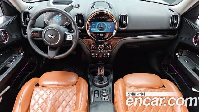 MINI Cooper Countryman 4