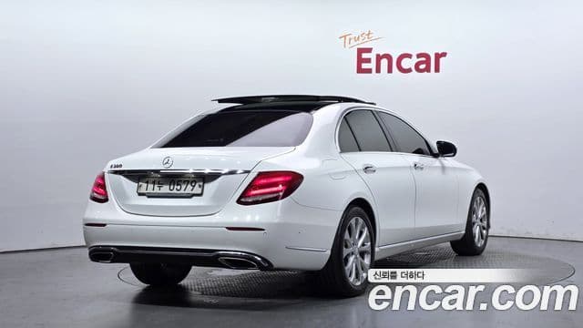 Mercedes-Benz E-Class W213 2