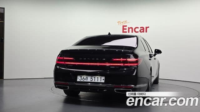 Genesis G90 3