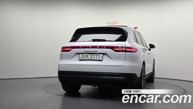 Porsche Cayenne (PO536) 3