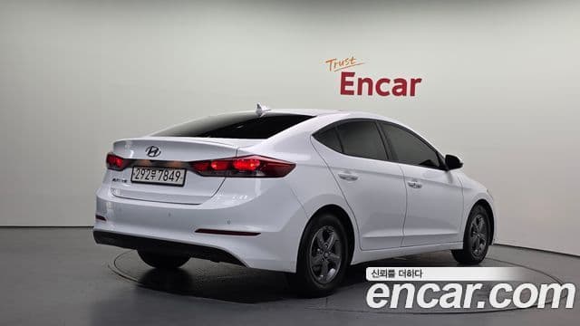Hyundai Avante AD 2