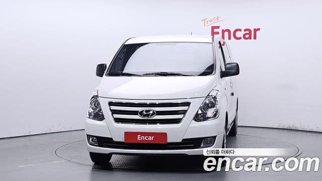 Hyundai Grand Starex 3