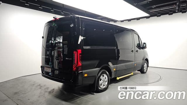 Mercedes-Benz Sprinter 2