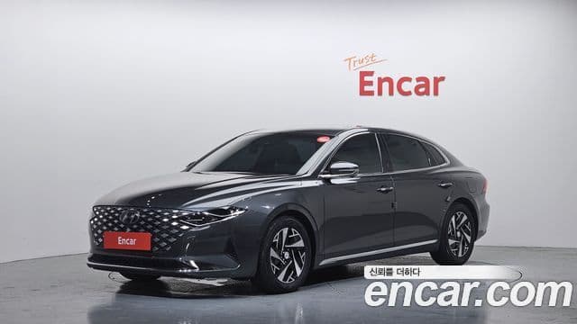 Hyundai The New Grandeur IG Hybrid 1