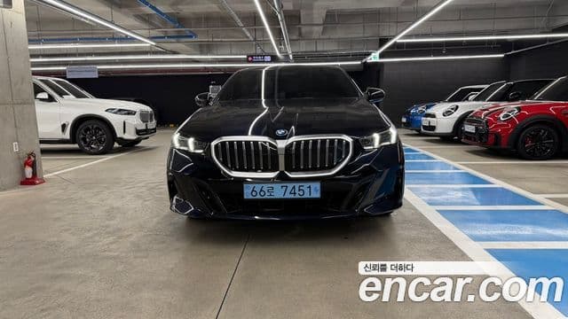 BMW i5 (G60) 3