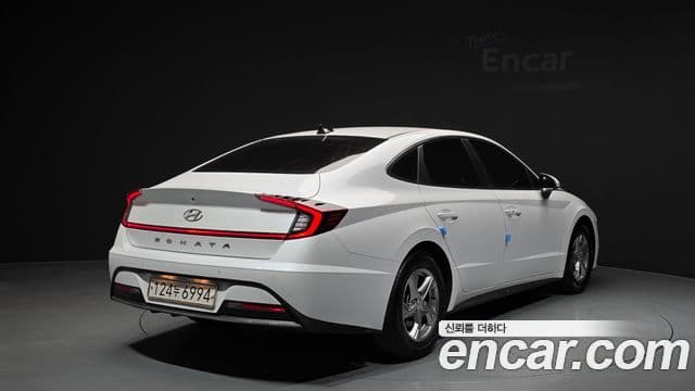 Hyundai Sonata (DN8) 2