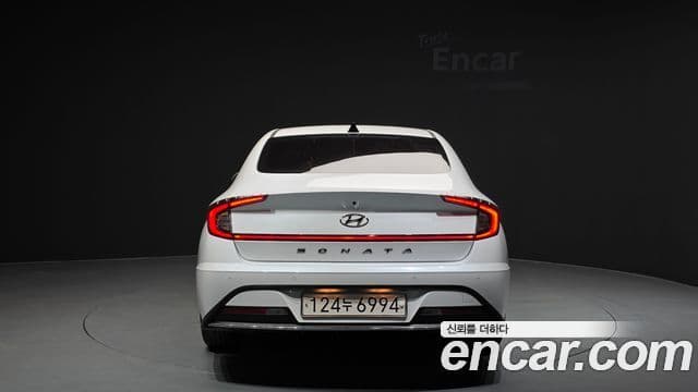 Hyundai Sonata (DN8) 4