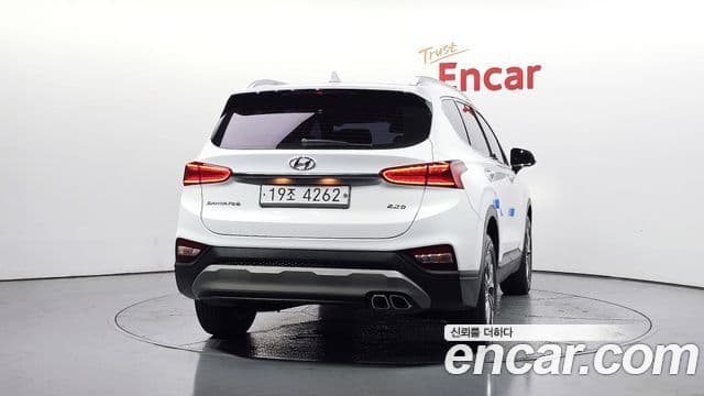 Hyundai Santa Fe TM 4