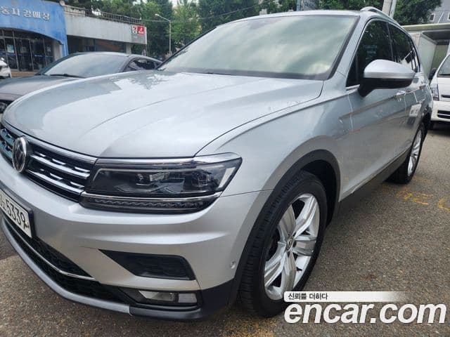 Volkswagen Tiguan 2nd Gen 1