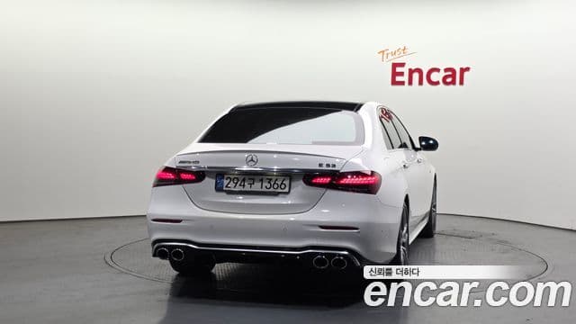 Mercedes-Benz E-Class W213 4