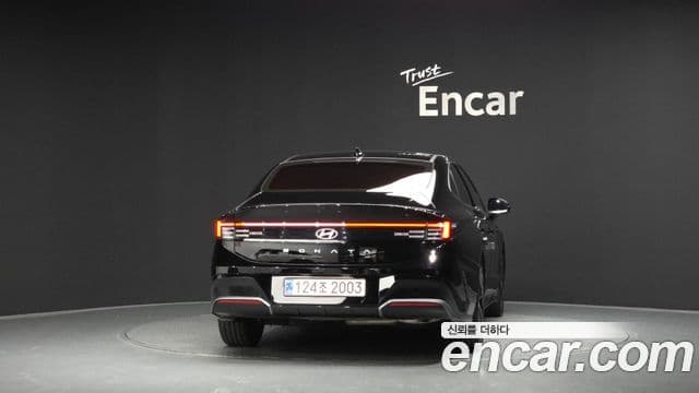 Hyundai Sonata The Edge (DN8) 4