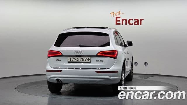Audi Q5 4