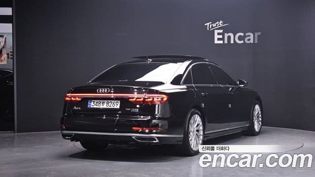 Audi A8 (D5) 2