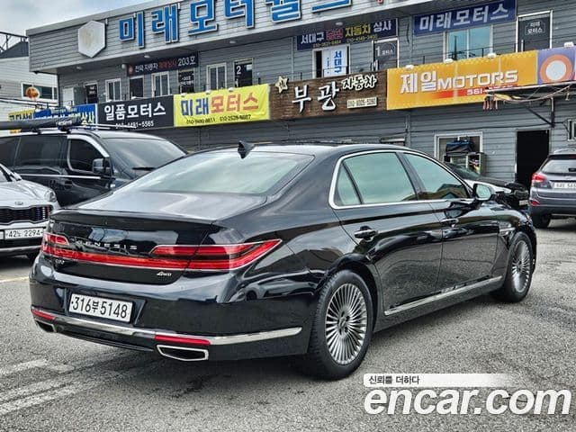 Genesis G90 3