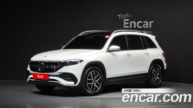 Mercedes-Benz EQB X243