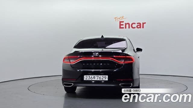 Hyundai Grandeur IG Hybrid 3