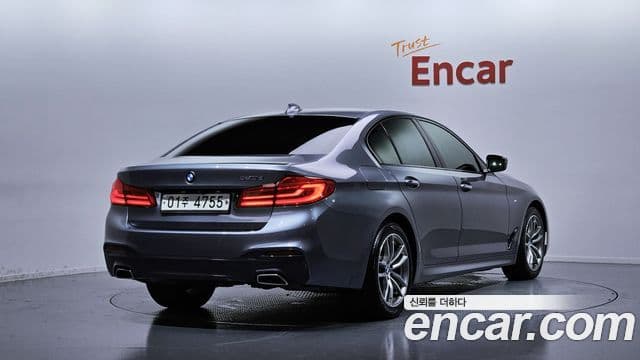 BMW 5 Series (G30) 2
