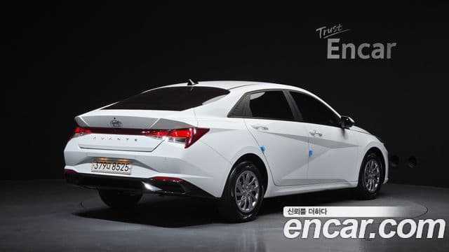 Hyundai Avante (CN7) 2