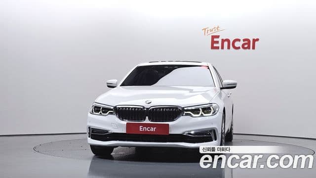 BMW 5 Series (G30) 2